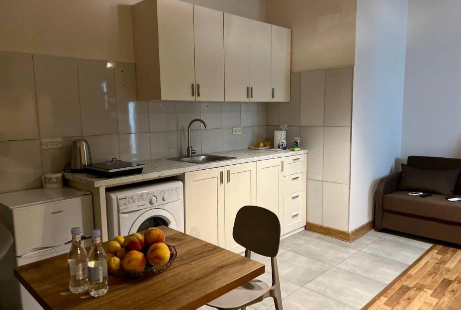 Apartment Wh *